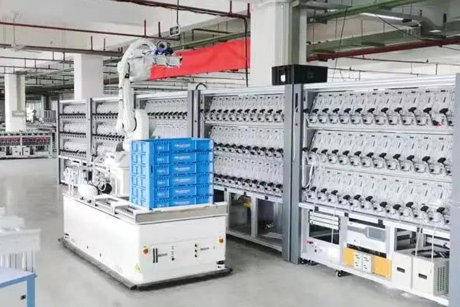 CASUN 800KG tải trọng AGV Mang ABB Robot ARM để vận chuyển vật liệu trong ngành sản xuất thiết bị đo đạc