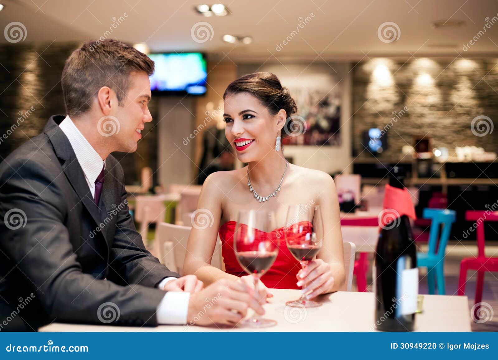 What Is Latidate and Exactly How It Runs-- Tips to Use Latidate for Romance
